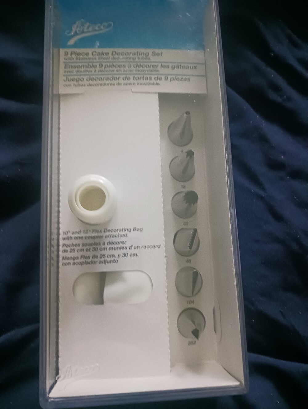 Williams Sonoma White Cake Decorating Tip Set